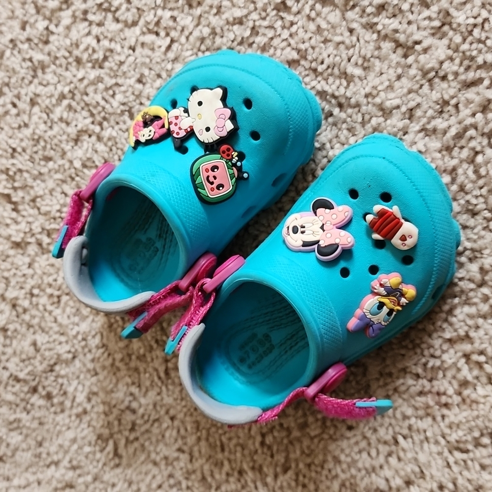 Baby crocs